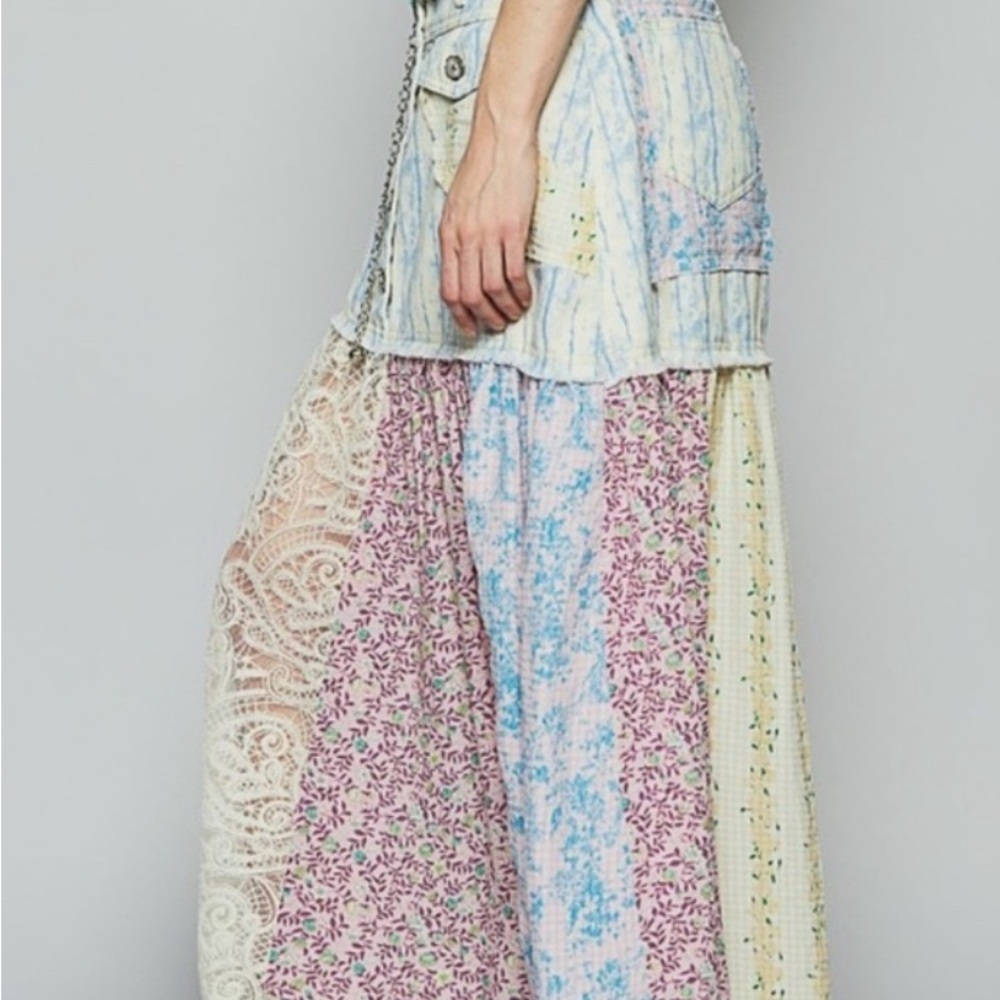 POL Button Frayed Lace Floral Print Patchwork Maxi Skirt – Size Medium - Picture 5 of 5